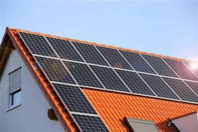Support solaire pour toit en pente